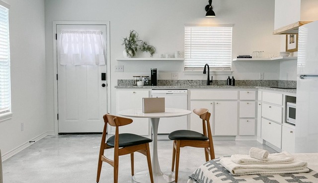 Upscale studio with skyline view in Abilene