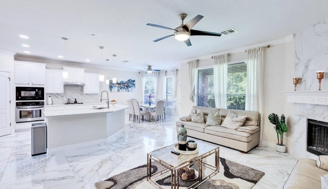 Vacation home just 16 minutes from Kalahari Indoor Water Park