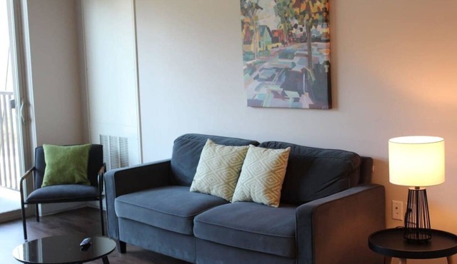 Walk to Campustown Cafes from Stylish Retreat