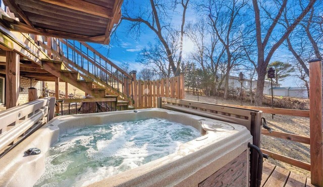 WALK to FIFA 5BR Acreage w/Pool, Hot Tub, Games