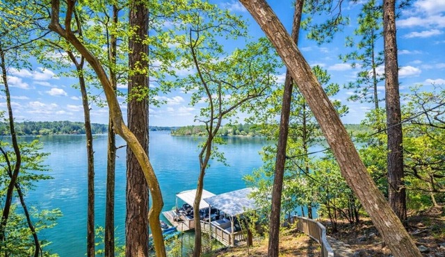 Water front Home w/Dock | Lake Martin | Best View