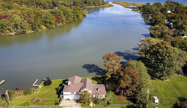 Waterfront Deale Home w/ Hot Tub + Bay Access