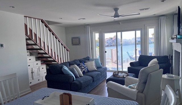Waterfront Getaway-walk to beach and local favorites!