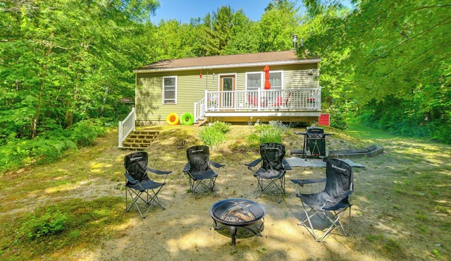 Waterfront Home w/Access to Lake Anasagunticook!