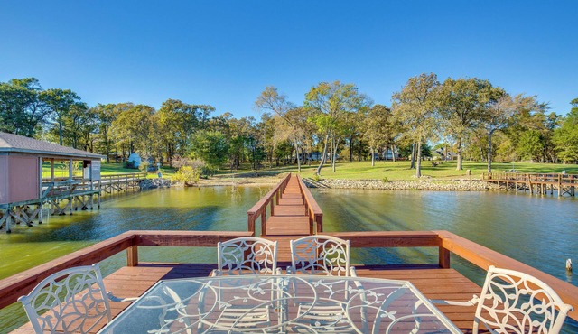 Waterfront Lake Fork Getaway w/Dock Access