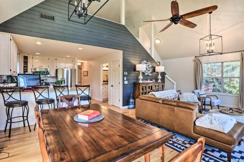 Waterfront Lake Martin Home w/Private Dock & View