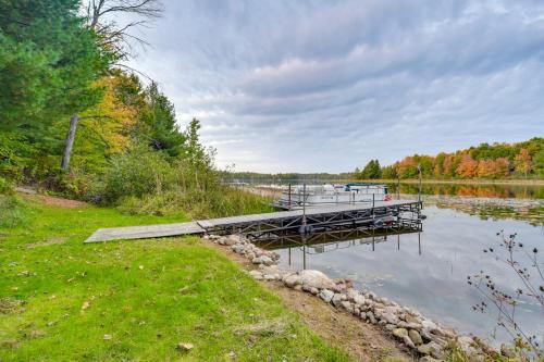 Waterfront Webster Cabin w/Dock on Warner Lake!
