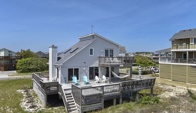 WH1019- Oceanfront Oasis! Featuring 3 BRs, Wifi, Ocean Views and Hot Tub!