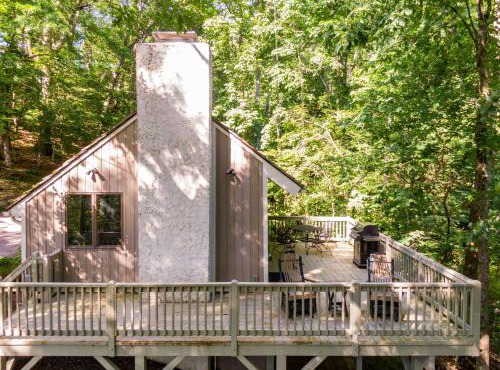 White Oak Cabin