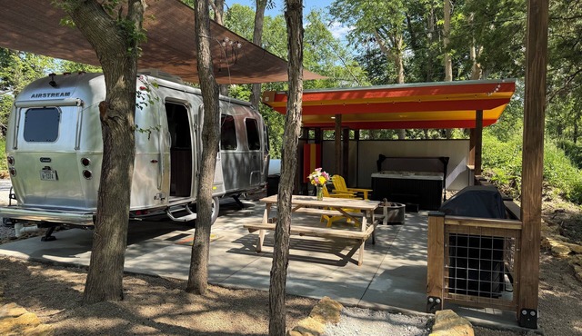 Wildflower Airstream with 4 Person Hot Tub
