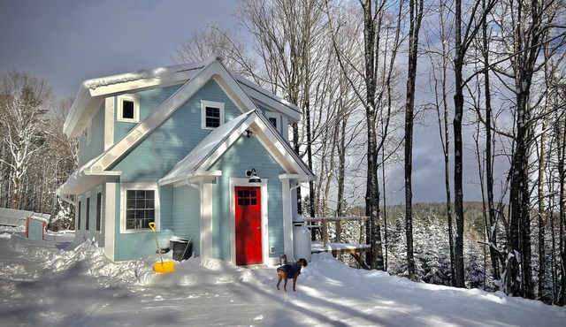 Winfield Cottage: a hillside farm haven
