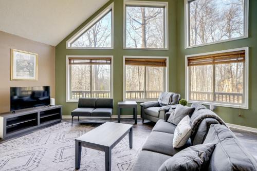 Winter Linden Escape: Family Home & Gym
