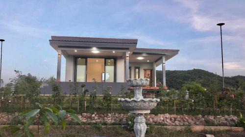 Wisuthida Villa in Wang Saphung