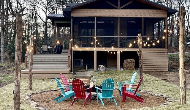 Wonderful Tiny Cabin Ideal for Small Groups in Tennessee