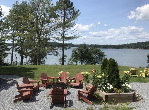 Woodhaven - Seaside Accommodations in Waweig