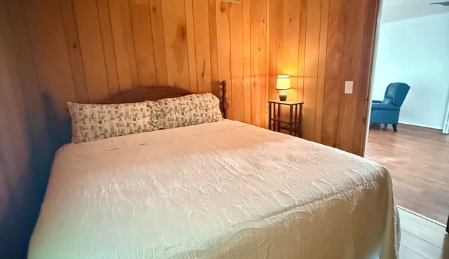 Woodland Retreat High Above the Mississippi River