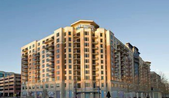 Wyndham National Harbor 3BR Apartment with Resort Access