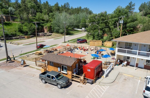 Americas Best Value Inn by The River Hot Springs