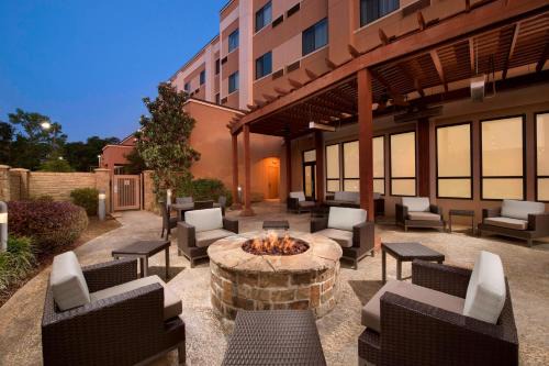 Courtyard 