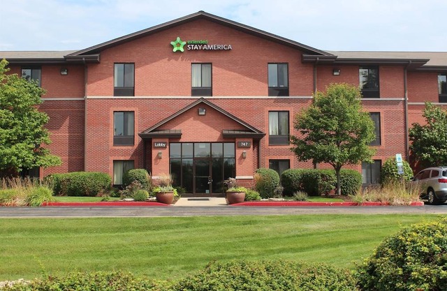 Extended Stay America Suites Rockford State Street