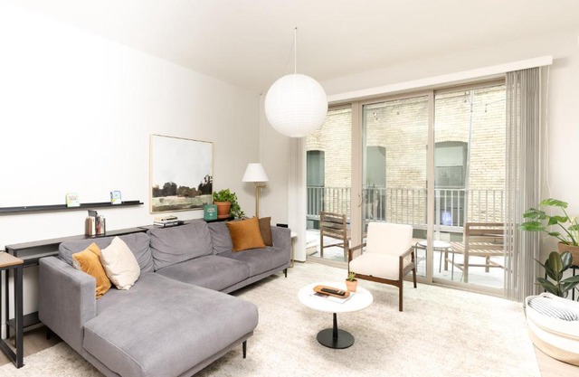 Flexhome Walkers Point 1BR Apt Q2