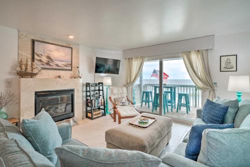 Ocean Dunes Kure Beach Condo w/Balcony & Pool