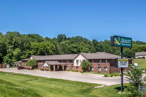 Quality Inn Decorah 