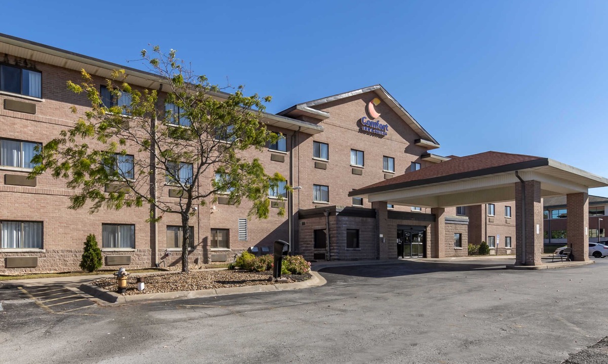 Lee's Summit Hotel | Comfort Inn & Suites Lees Summit -Kansas City