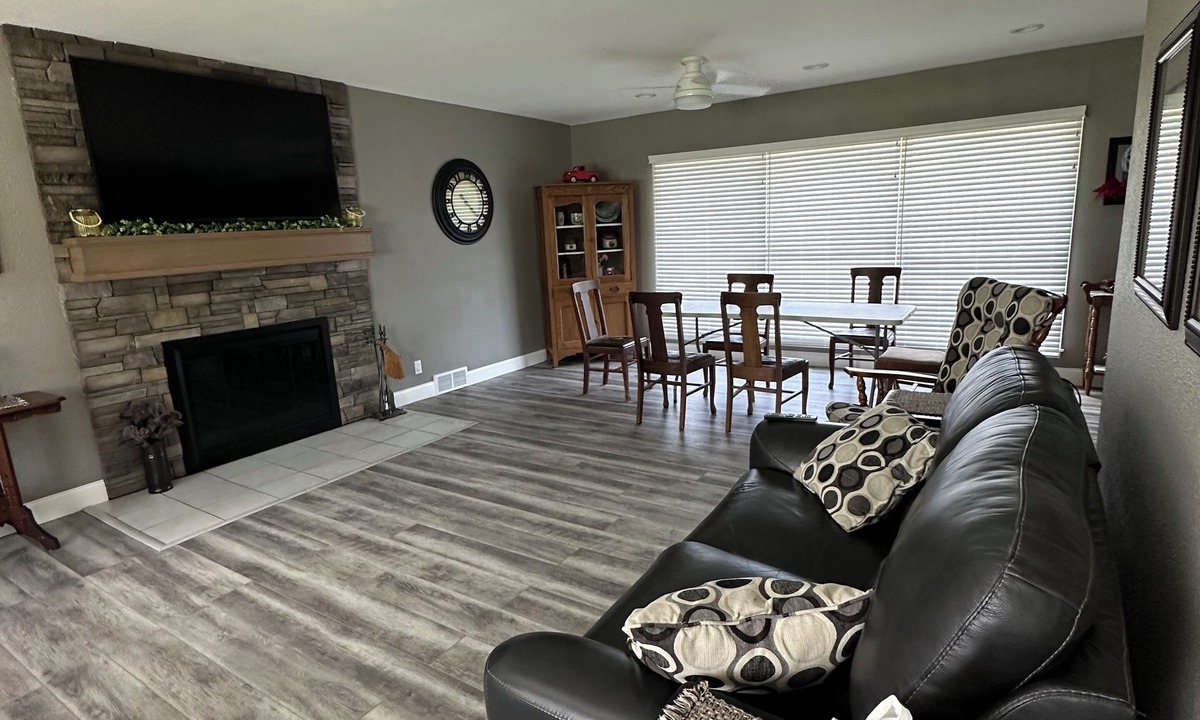 Greene House | 4-bedroom home located in Greene with views of the Shell Rock river