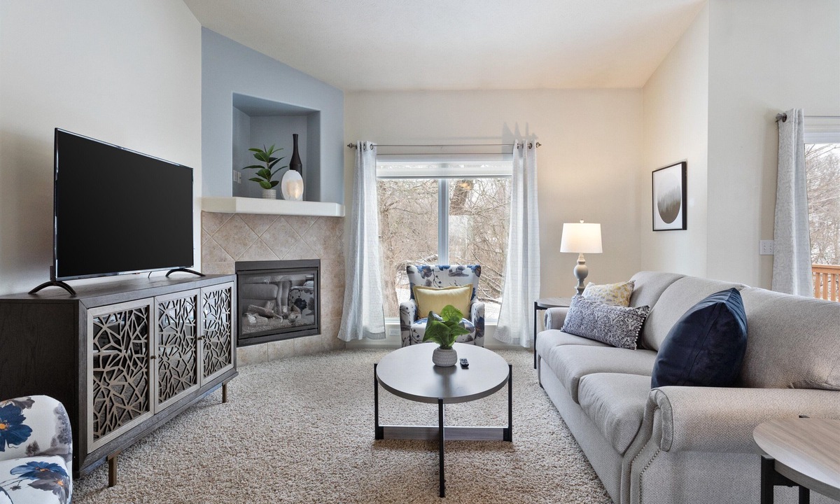 Bellevue House | Serene 2 Bdrm Home close to Offutt and Omaha