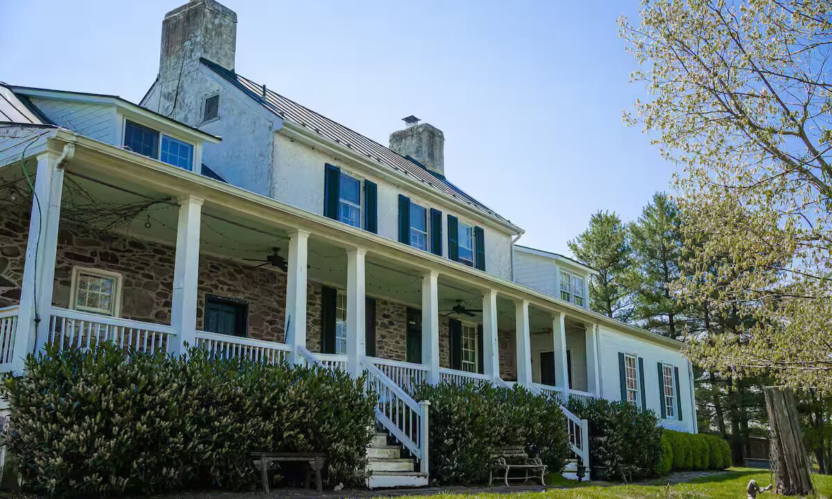 Purcellville House | Lovely Stone Farmhouse at Silverbrook Farm