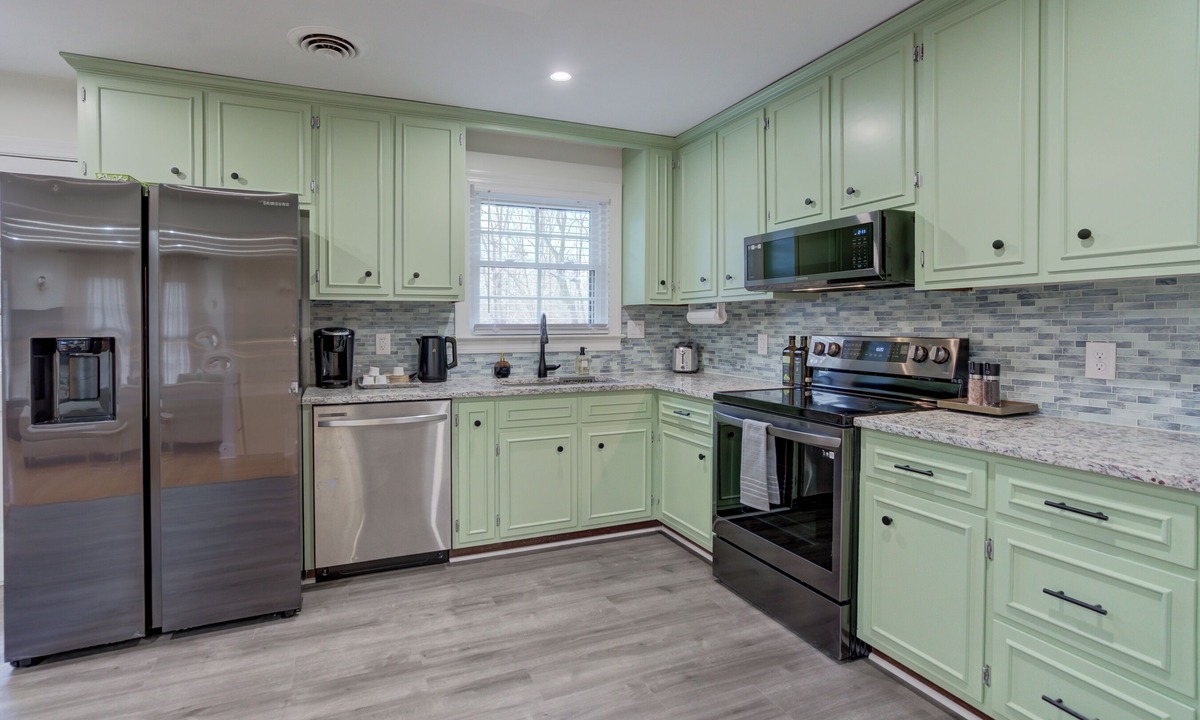 Rio House | 5BR Retreat Near UVA, Hospitals & Wineries