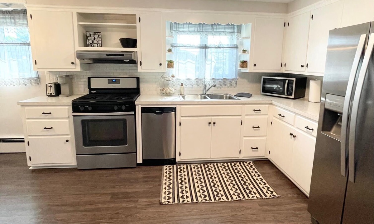 Spry Apartment | Modern & Stylish Apartment Getaway – Perfect for Business Travelers