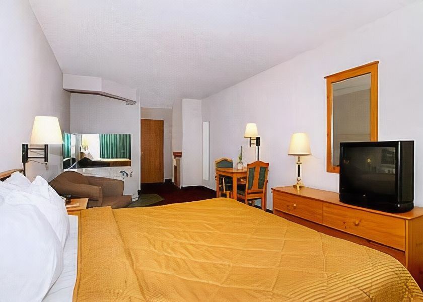 Photo of Bedroom in Owatonna
