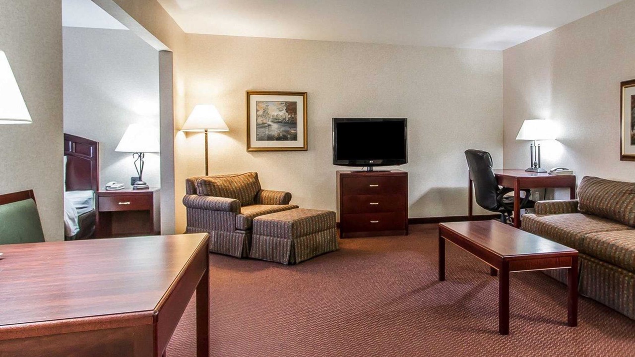 Photo of Livingroom in Fort Madison
