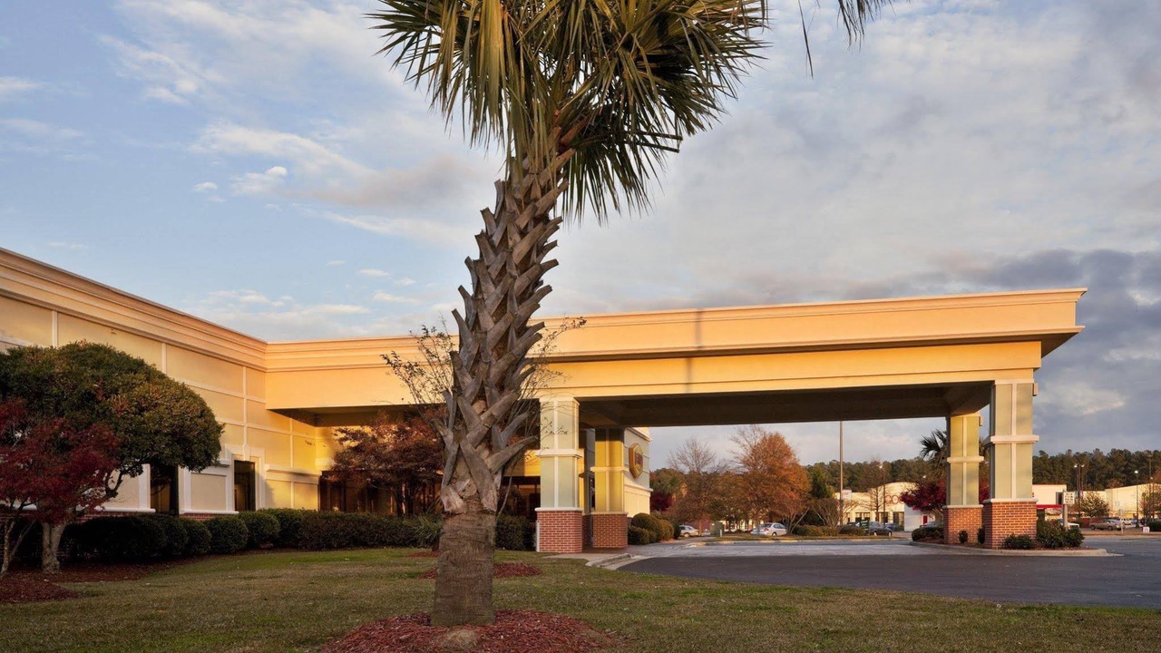 Photo of Buildings in Lumberton