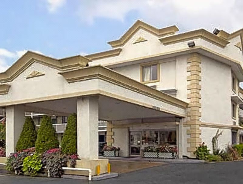 Photo of Buildings in Arlington Heights