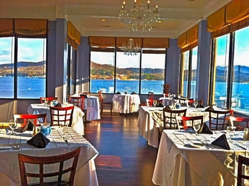 Photo of Livingroom in Guntersville