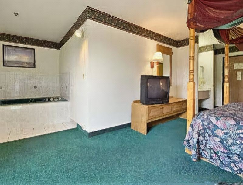 Photo of Bedroom in Bettendorf