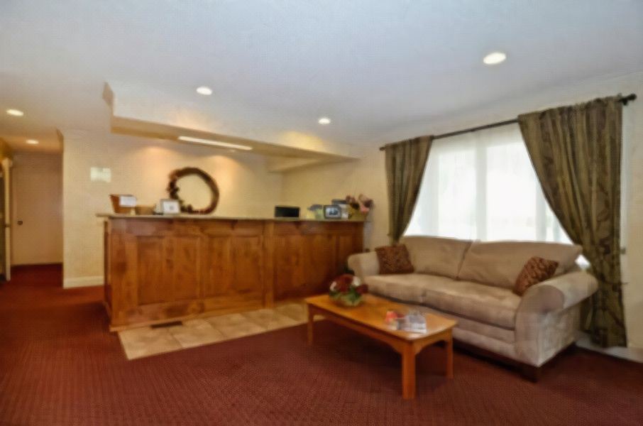 Photo of Livingroom in Cameron