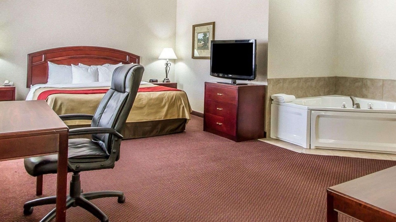 Photo of Livingroom in Fort Madison