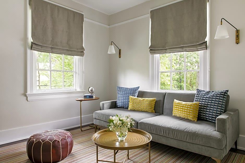 Photo of Livingroom in Jefferson Park Avenue