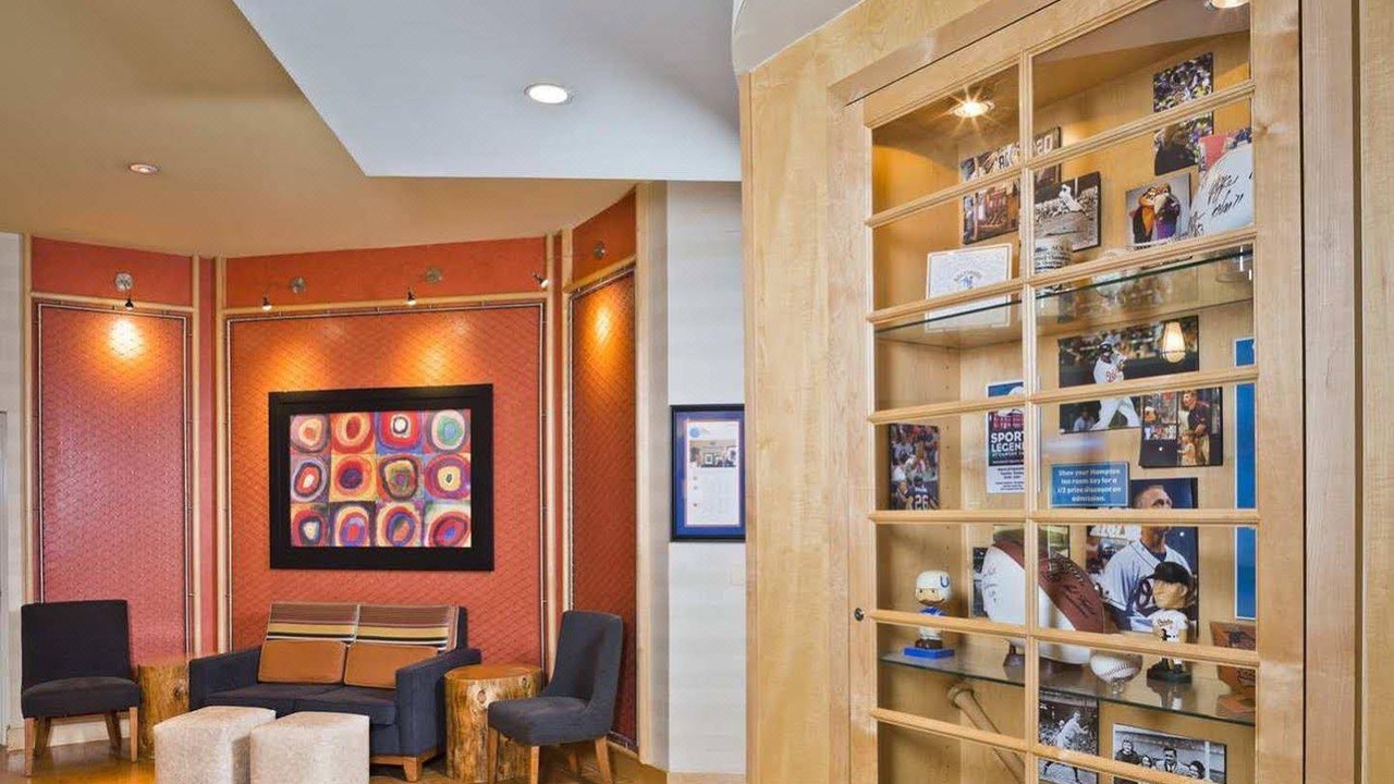 Photo of Livingroom in Downtown West