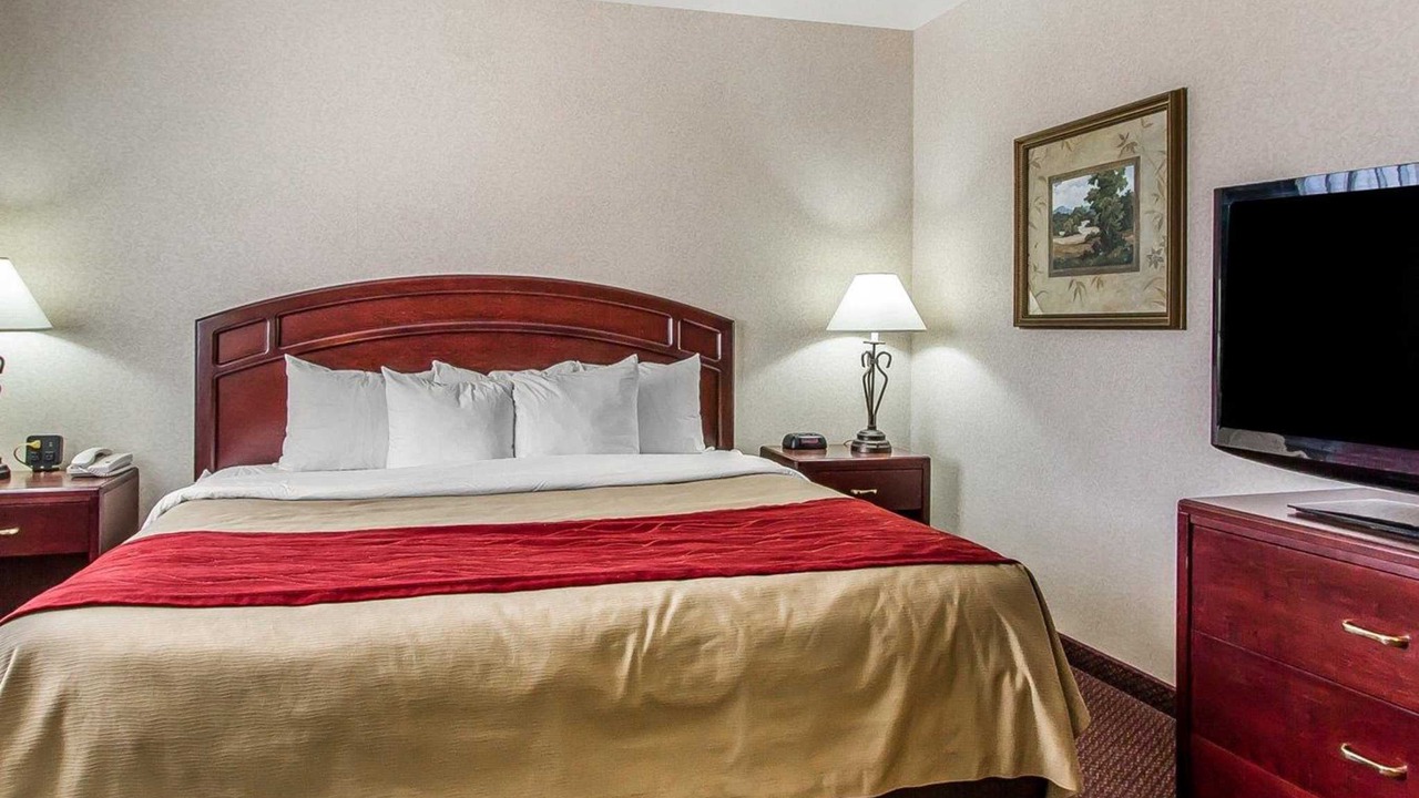 Photo of Bedroom in Fort Madison