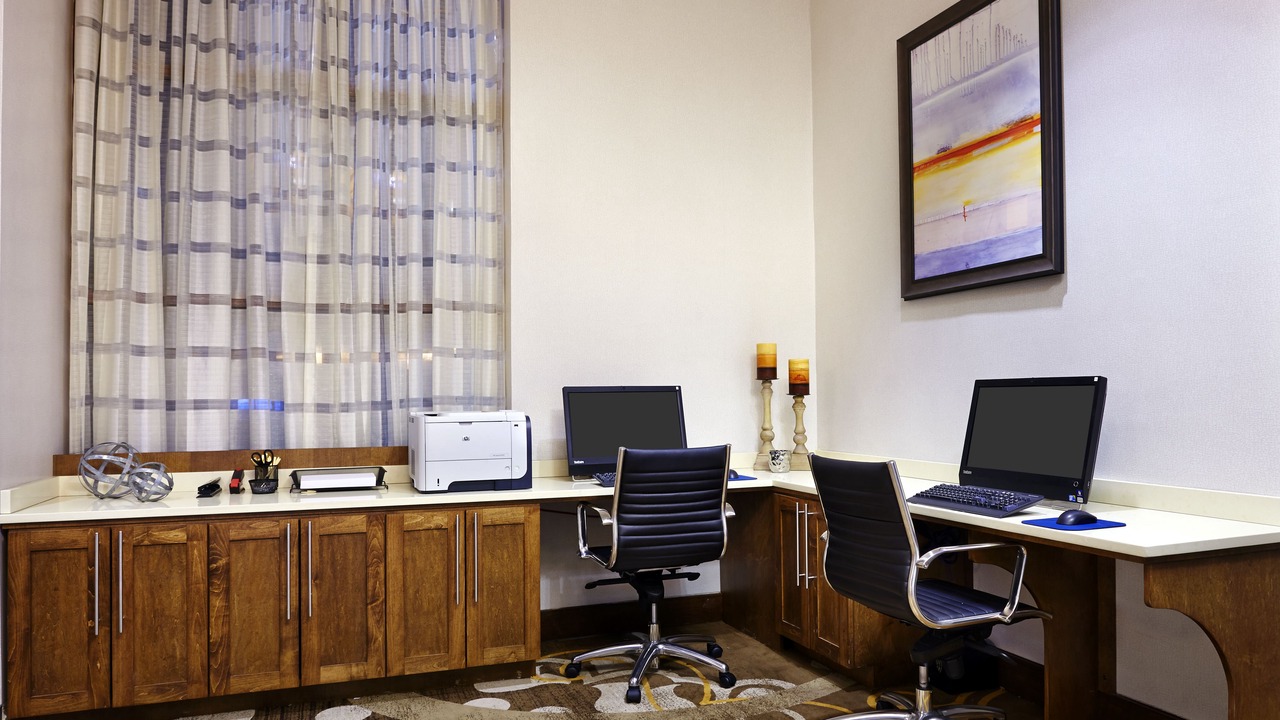 Photo of Livingroom in Downtown