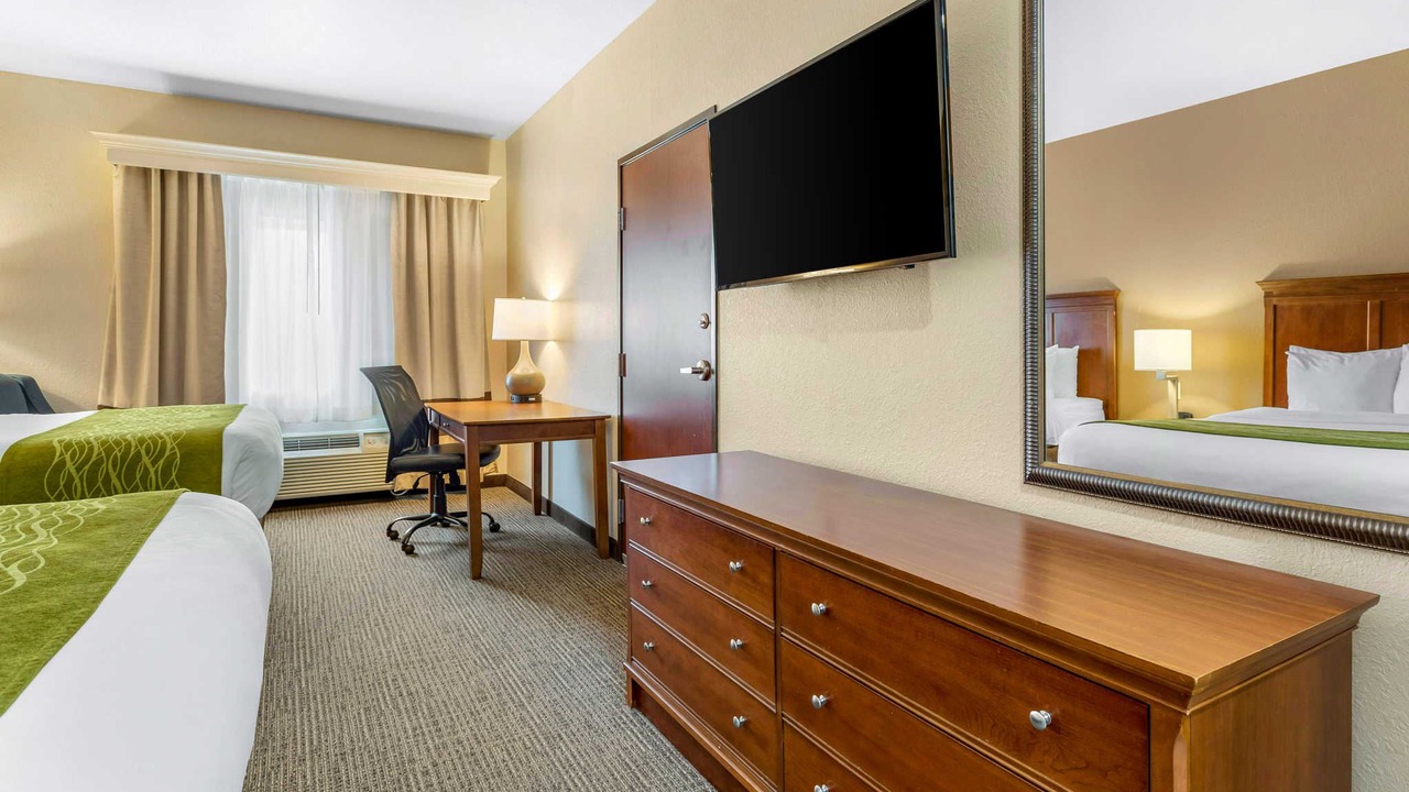 Photo of Livingroom in Quad Cities