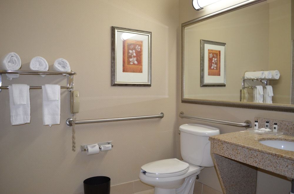 Photo of Bathroom in Rossville