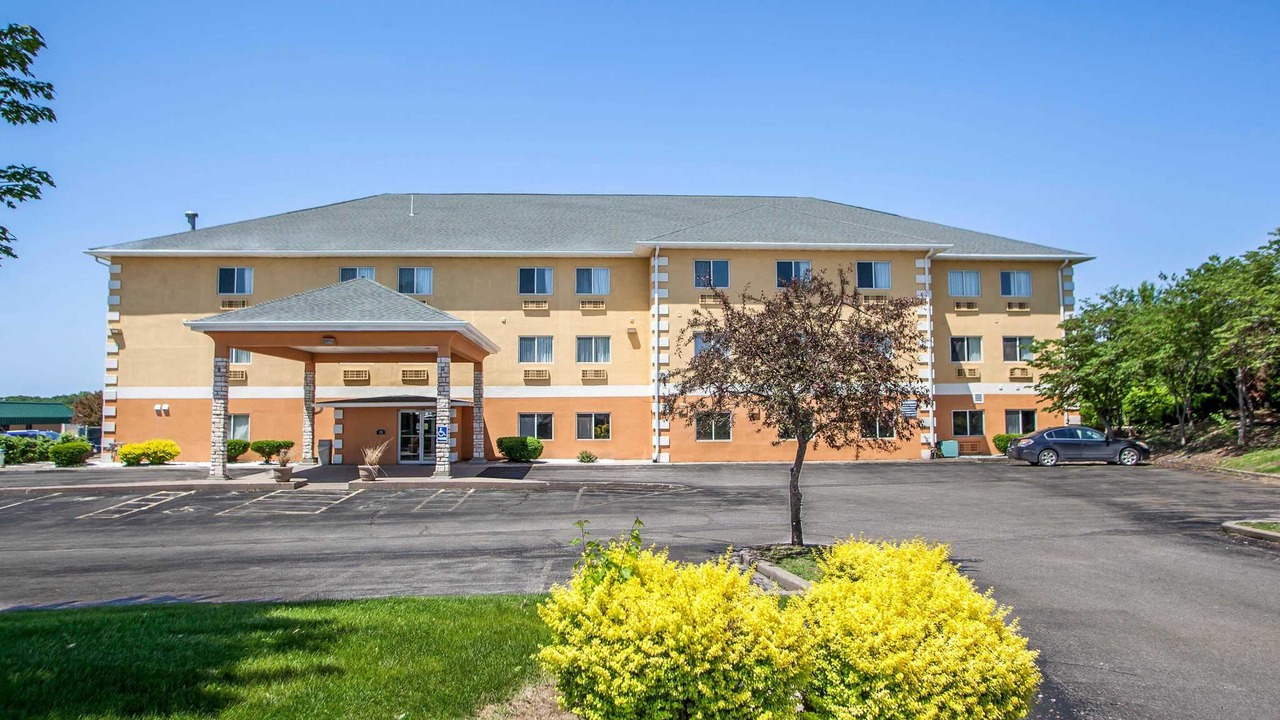 Photo of Buildings in Muscatine