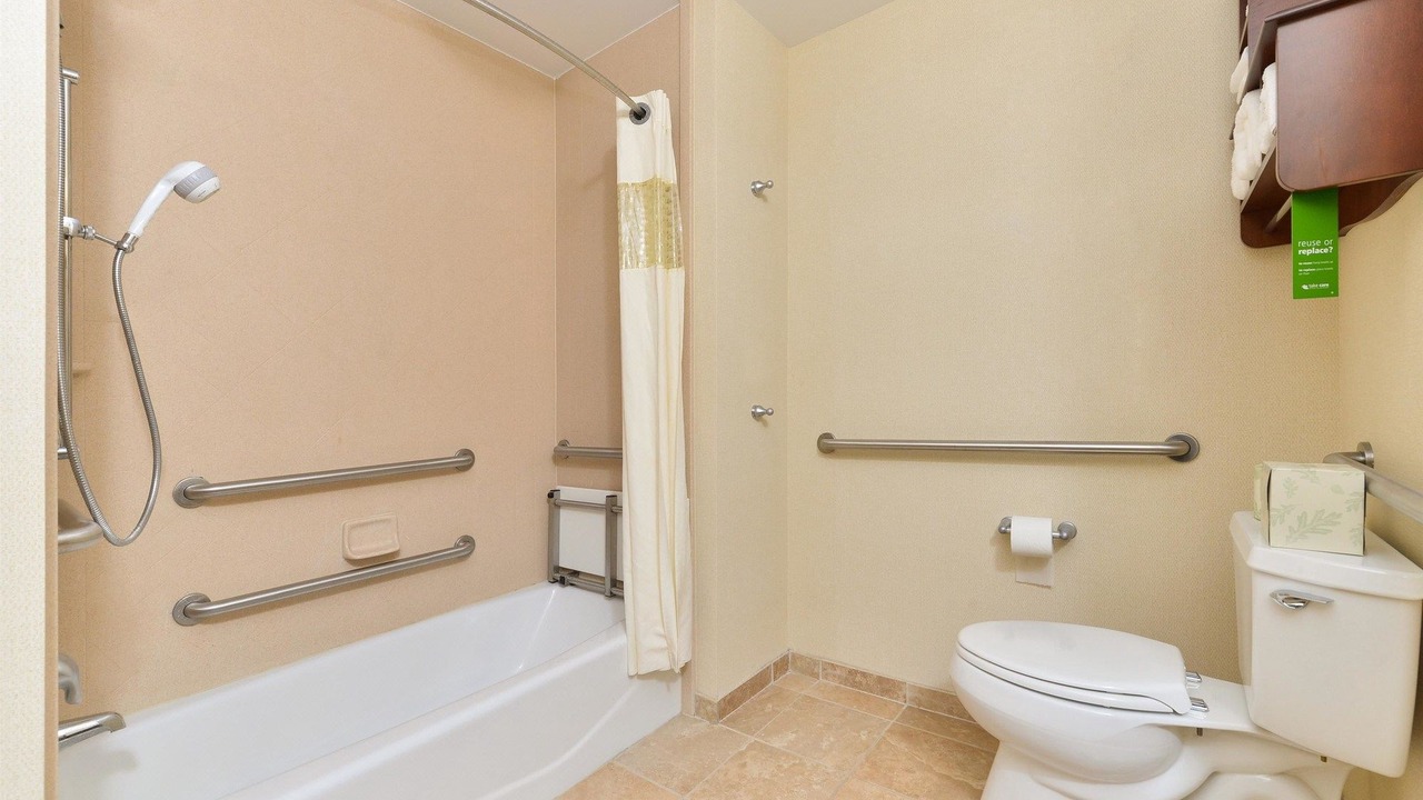 Photo of Bathroom in Ottumwa