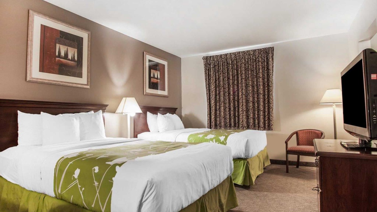 Photo of Bedroom in Des Moines